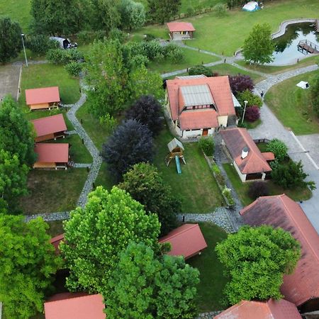 Apartments Kamp Podgrad Vransko エクステリア 写真