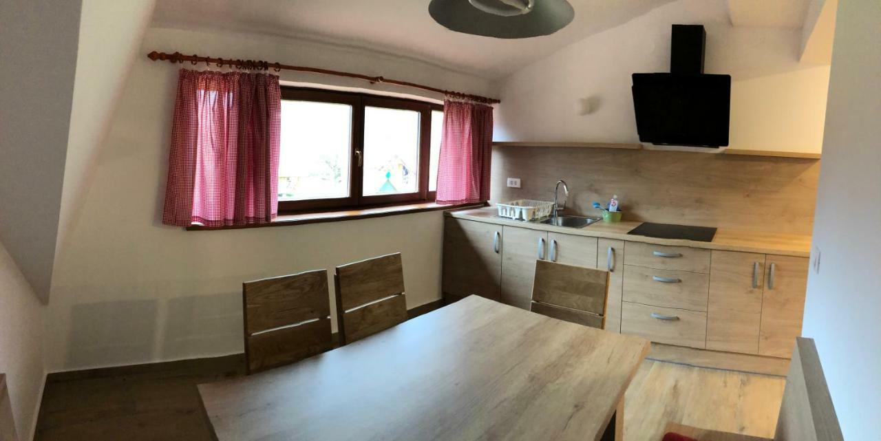 Apartments Kamp Podgrad Vransko エクステリア 写真
