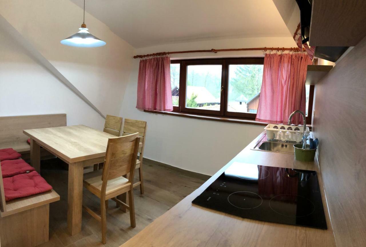 Apartments Kamp Podgrad Vransko エクステリア 写真